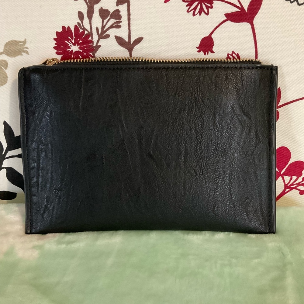 SOLD - PLEASE DO NOT BUY π Collette Leather Look Clutch Purse $15 π - Picture 3 of 12